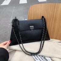 Bolso vintage con cadena de metal para las axilas, bolso con textura de piel sintética, bolso baguette versátil de moda - details 0