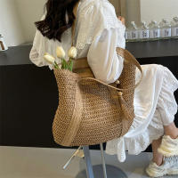 Bolso de hombro de diseño para mujer, bolsa de mano de gran capacidad hecha a mano con borla colgante, novedad de 2024 - details 9