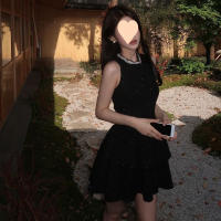 Pequeño estilo negro Hepburn, pastel de cumpleaños de alta gama, vestido francés sin mangas, nuevo estilo de verano para mujer - details 2