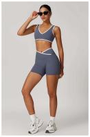 Scrunch - Conjunto de yoga corto para mujer, sujetador relleno en contraste rosa, pantalones cortos cruzados, pantalones deportivos de cintura alta, Fiess Gym Tre, ropa deportiva - details 3