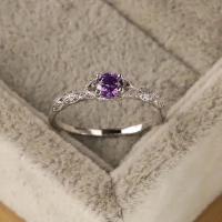 Anillo de plata ligero de lujo con circonita amatista para mujer, anillo con temperamento de gema de moda simple europea y americana - details 0