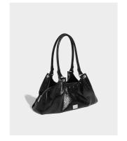 Bolso de hombro retro de moda con diseño de locomotora, bolso de mano de gran capacidad para mujer, nuevo bolso para las axilas - details 13