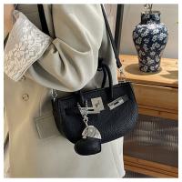 Bolsa de sillín portátil simple para mujer 2025 nueva bolsa de mensajero de hombro de tendencia de moda de estilo extranjero - details 21