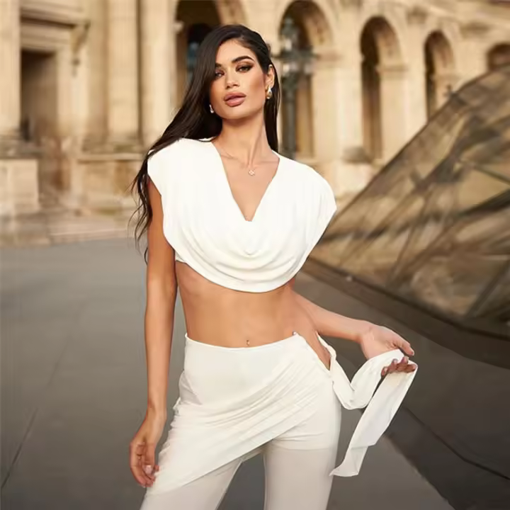 BUNO-Conjunto elegante de 2 piezas con pliegues de gato extraño para mujer, Tops cortos sexis sin mangas con cuello bajo + Pantalones rectos con borlas de cintura Irregular, traje liso - 1