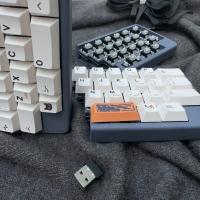 Teclado dividido 40% personalizado inalámbrico 2.4G Kit de dongle de teclado mecánico dividido de modo único Hot Swap VIAL DIY Mini accesorios de teclado de juegos ergonómico - details 4