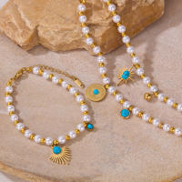 Pulsera estilo francés vintage para mujer: dije geométrico de perlas y turquesas, joyería retro de acero inoxidable de titanio - details 3