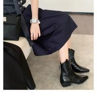 Elegante punta V-boca retro denim botas delgadas tacón grueso arrugado botas cortas occidentales - details 4