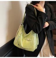 Bolso de mano de gran capacidad para mujer en la primavera de 2025, un nuevo bolso informal y versátil para axila, adecuado para desplazarse con uno - details 13
