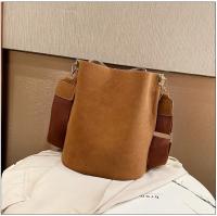 Bolso de Cubo de Cuero Temporado Bolso de Hombro de Moda de Ante Gran Capacidad Bolso Casual Retro - details 19