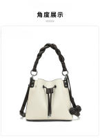 Nueva moda axila con cubo de Color de contraste, versión coreana informal, bandolera de hombro, bolso Universal para mujer - details 7