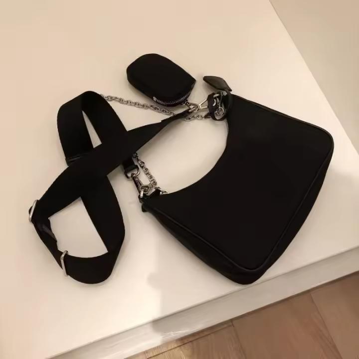 Bolso de hombro informal de nailon impermeable para mujer, moderno y fresco, decoración de cadena negra, cartera pequeña cruzada para axila - 1