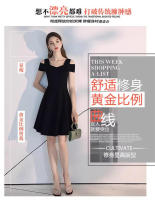 Vestido de verano estilo Hpburn de cintura delgada en negro con cinturón adelgazante y mangas cortas - details 2