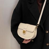 Bolso de hombro de moda para mujer, nuevo estilo, casual, versátil, vintage, de un solo hombro, bolso cruzado, piel sintética sintética, negro, con cierre magnético, correa extraíble, forrado, lavado a mano o limpieza en seco profesional, sin impresión, b - details 5