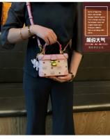 Bolso de lujo de alta gama de la marca Hong Kong2025Nuevo bolso de mano versátil de moda, bandolera para mujeres - details 8