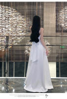 Vestido de noche blanco, vestido de tirantes francés, vestido largo sexi con cuello en V y espalda abierta, falda para la playa elegante y delgada - details 6