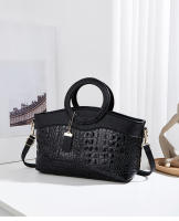 Estilo de bolso de mujer nuevo patrón de cocodrilo personalizado anillo hombro oblicuo span bag - details 17