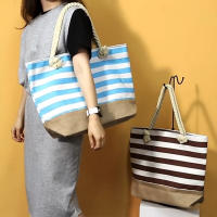 Bolsa de playa a rayas 2024, bolso de hombro para las axilas, bolso de lona informal de gran capacidad. - details 0