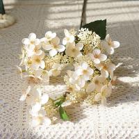 Flores artificiales grandes de hortensia, ramas de hortensias de seda hechas a mano de plástico, flores falsas realistas coloridas, decoración de boda - details 8