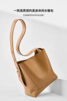 Mochila de Lujo de Cuero Genuino Leten Diseño de Parasaje a la Moda Gran Capacidad - details 2