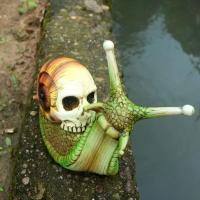 Escultura de Calavera de Caracol Decoración Gótica Estatua de Caracol para Jardín Figura de Halloween Adorno de Escritorio Artesanía de Resina DIY - details 3