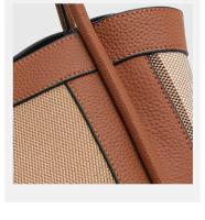 Bolso de hombro de moda para principios de primavera de 2025, bolso de negocios informal y versátil para viajeros, bolso de hombro a cuadros de cuero genuino - details 5
