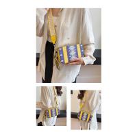 Bolso Cruzado Vintage de Bordado para Damas Pequeño Bolso Cuadrado de Hombro - details 3