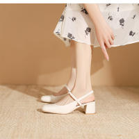 Zapatos de tacón cuadrado con tiras y charol con punta cuadrada - details 16