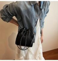 Bolso minimalista de cubo para mujer Cierre con cordón, bolso de mano elegante para uso diario y formal Accesorio de moda en tonos beige, negro, gris, khaki, rosa Finalización texturada - details 26
