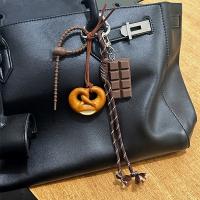 Cuerda trenzada para colgar en bolsa, colgante de hebilla de resorte de Chocolate, colgante de sentido superior, pan alcalino exquisito y encantador - details 2