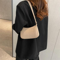 Bolso de mano cuadrado pequeño para mujer, diseño de fieltro para las axilas, moderno, para Debo de la Media Luna - details 10