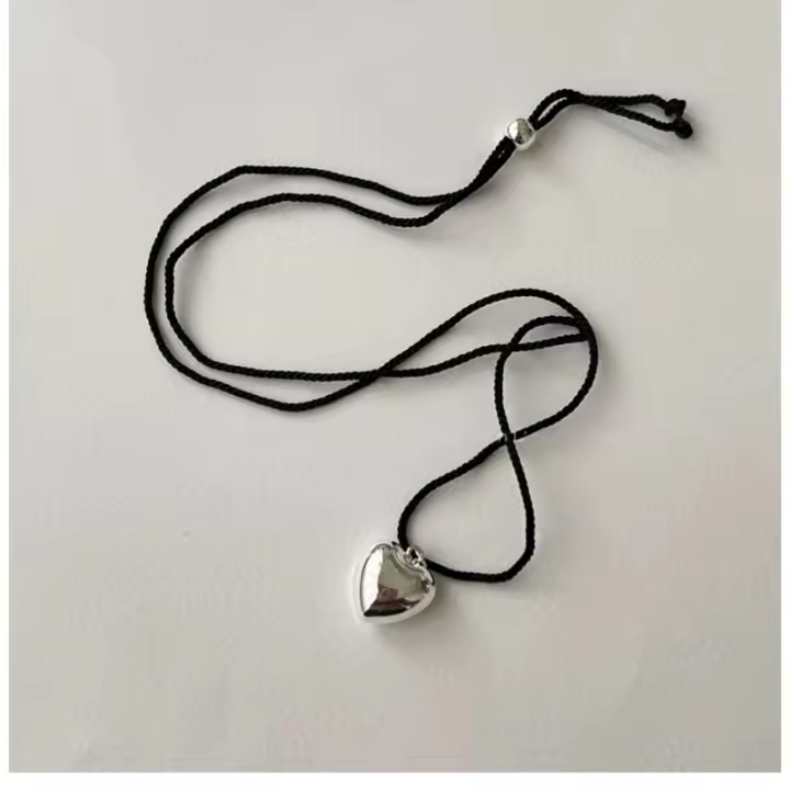 Collar Colgante Corazón de Plata, Negro de una sola cadena, Collares de Mujer, Collares de Cuello y Punto, Joyería y Bisutería - 1