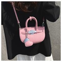 Bolsa de sillín portátil simple para mujer 2025 nueva bolsa de mensajero de hombro de tendencia de moda de estilo extranjero - details 45