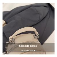 Moda pequeña fragancia textura portátil pequeña mochila diamante cadena de alto sentido versátil mochila diaria - details 15