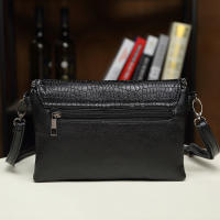 Bolso De Hombro Para Mujer Estilo Casual Cuero PU Negro Con Cadena Y Estampado De Piedra Bolso De Mano Envolvente Tendencia 2024 - details 3