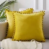 Funda de Almohada de Terciopelo Suave con Bola de Pompon Decoración de Dormitorio Sofá - details 1