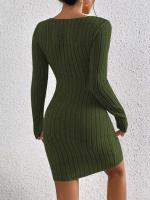 Vestido de manga larga de mujer de cuello V de cinco puntos - details 2
