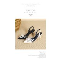Elegantes sandalias de tacón alto con punta de diamante - details 20