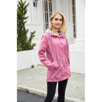 Camiseta impermeable con capucha a rayas de manga larga para mujer, longitud media - details 57