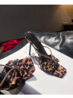 Sandalias populares del bosque de álamo de diamantes de imitación tacones altos de aguja para mujer desgaste de una palabra - details 40
