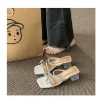 Sandalias de una palabra verano de las mujeres 2025 nuevo cristal tacón grueso tacón medio con falda temperamento plata tacones altos - details 5
