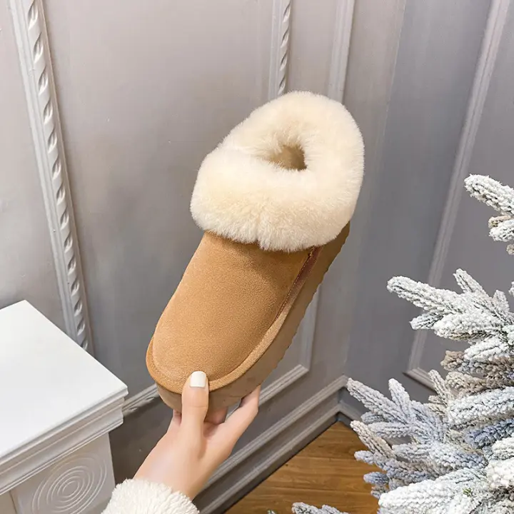 Botas de nieve bajas con suela gruesa integrada de piel de oveja y pelo - 1