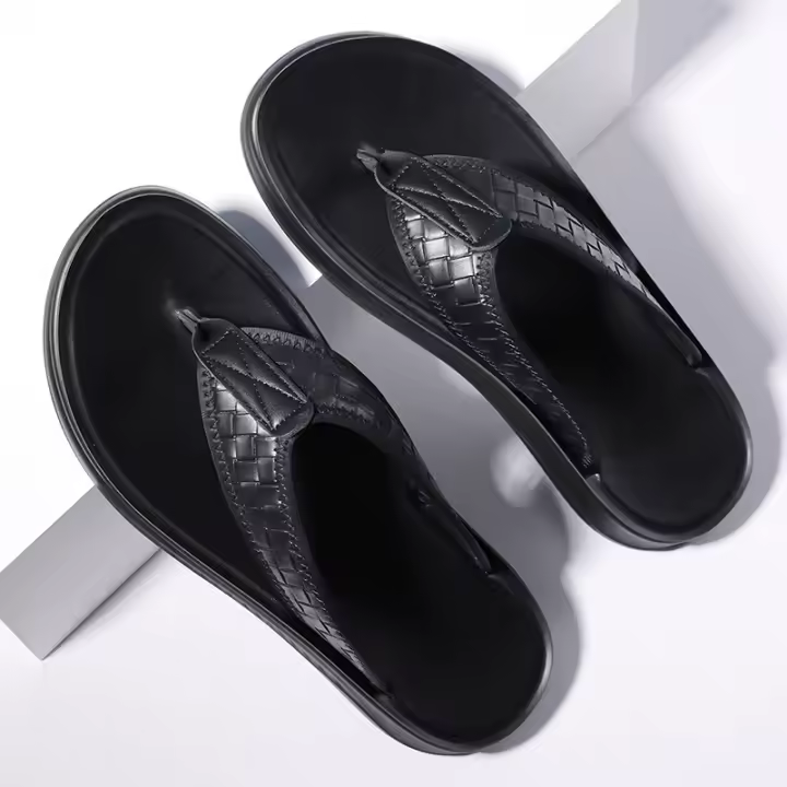Zapatillas de los hombres de verano nueva luz de lujo de suela suave chanclas exterior desgaste personalizado tendencia sandalias moda tejido patrón zapatos de playa - 1