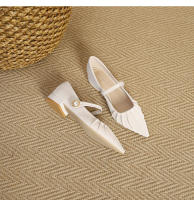 Zapato con punta puntiaguda, hebilla de perla, tacón bajo, hoja de loto arrugada, punta puntiaguda, suela plana. - details 27