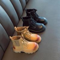 Botas cortas de estilo británico para niñas, botines antideslizantes de fondo suave, versátiles y elegantes, otoño e invierno, 2024 - details 1