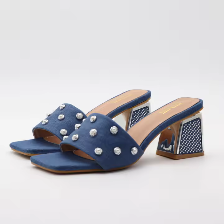 Tacones altos con tiras, tacones gruesos, ropa exterior sencilla y versátil, sandalias y zapatillas de gran tamaño. - 1