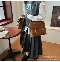 Mochila de cuero suave de gran capacidad, bolso de nicho de moda, bolso de viaje ligero de lujo, nuevo estilo universitario, 2024 - details 15