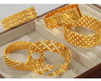 Nueva pulsera Redonda Ancha de Maple inoxidable Dorada pulsera Hueca de Mujer sin desvanecarse pulsera de muñeca Gift De Fiesta de joyería - details 4