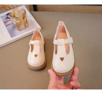 Zapatos de cuero de princesa para niñas, zapatos planos con correa en T, calados con corazón, bonitos y suaves, primavera y otoño, 2024 - details 17