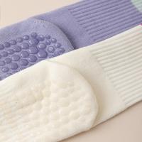 Calcetines de Yoga de felpa para mujer, medias de algodón y silicona, antideslizantes, medias de media pantorrilla, calcetines de piso para Pilates, baile en interiores, Fitness, deportes - details 10