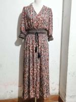 Novedad de verano, vestido bohemio de viaje para vacaciones y playa con cuello en V y mangas tres cuartos con mangas acampanadas y lazo en la cintura - details 14